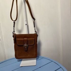 Coach Brown Leather Shoulder Bag Handbag Purse Lightly Scratched Discolor Marks